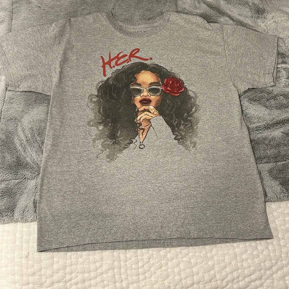 Illustrated H.E.R. T Shirt - Picture 2 of 3